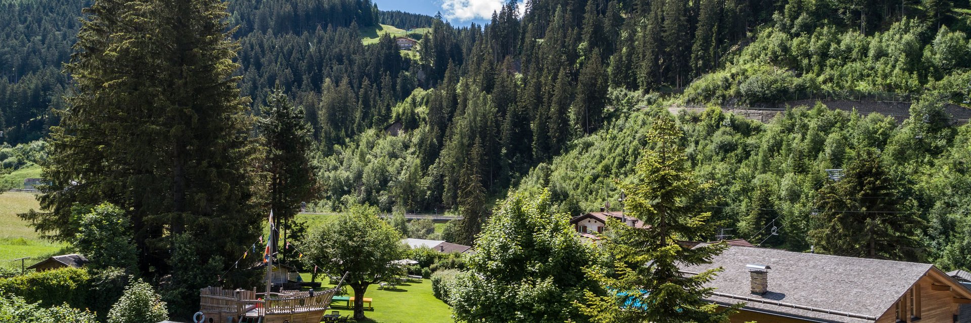 Family hotel + mountains: fun!