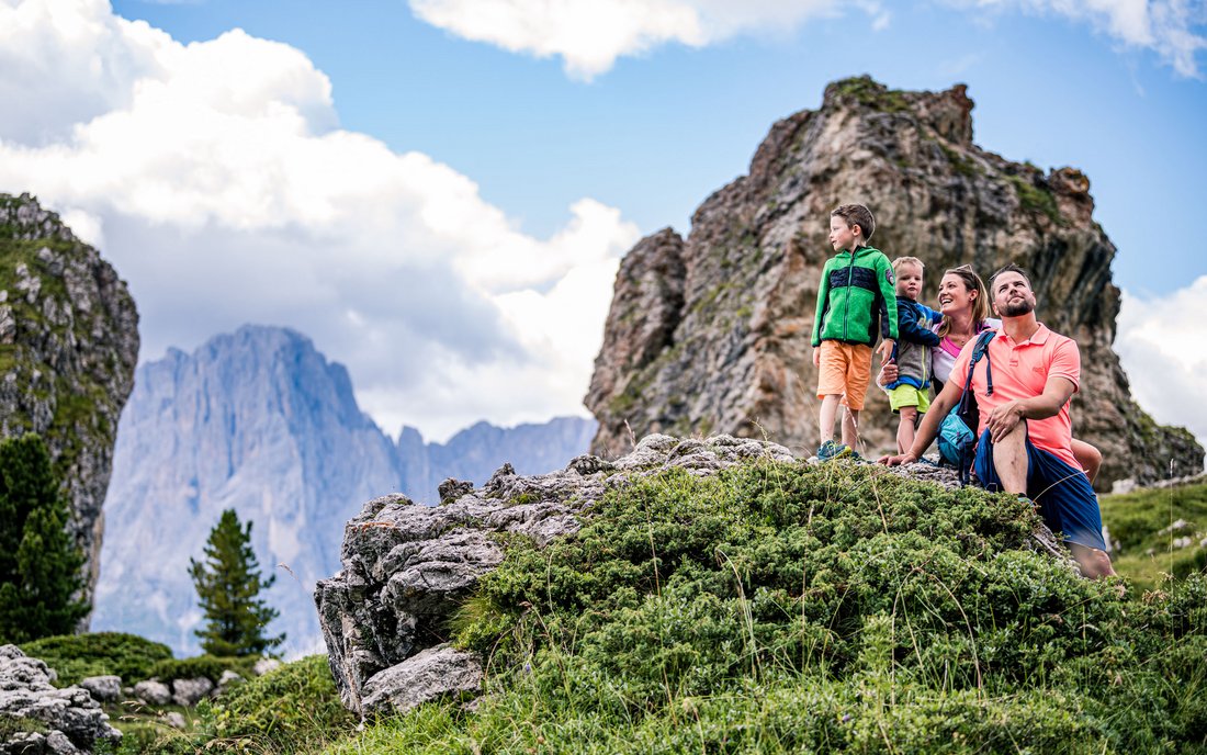 Family hotel + mountains: fun!