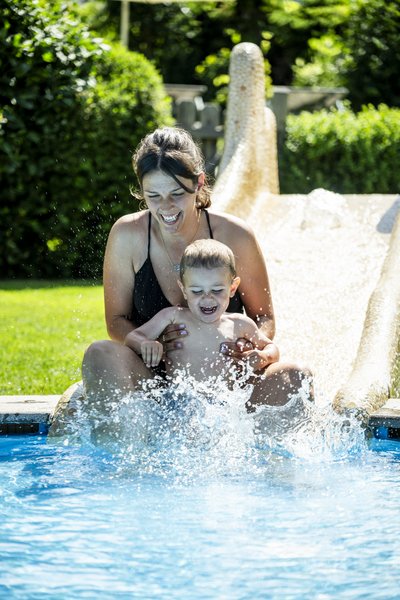 Family hotel in Val Gardena con piscina: un tuffo nel relax